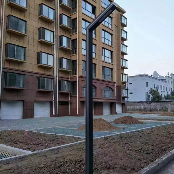 Courtyard lights